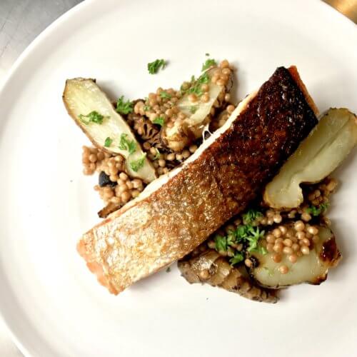 Salmon with Jerusalem artichokes