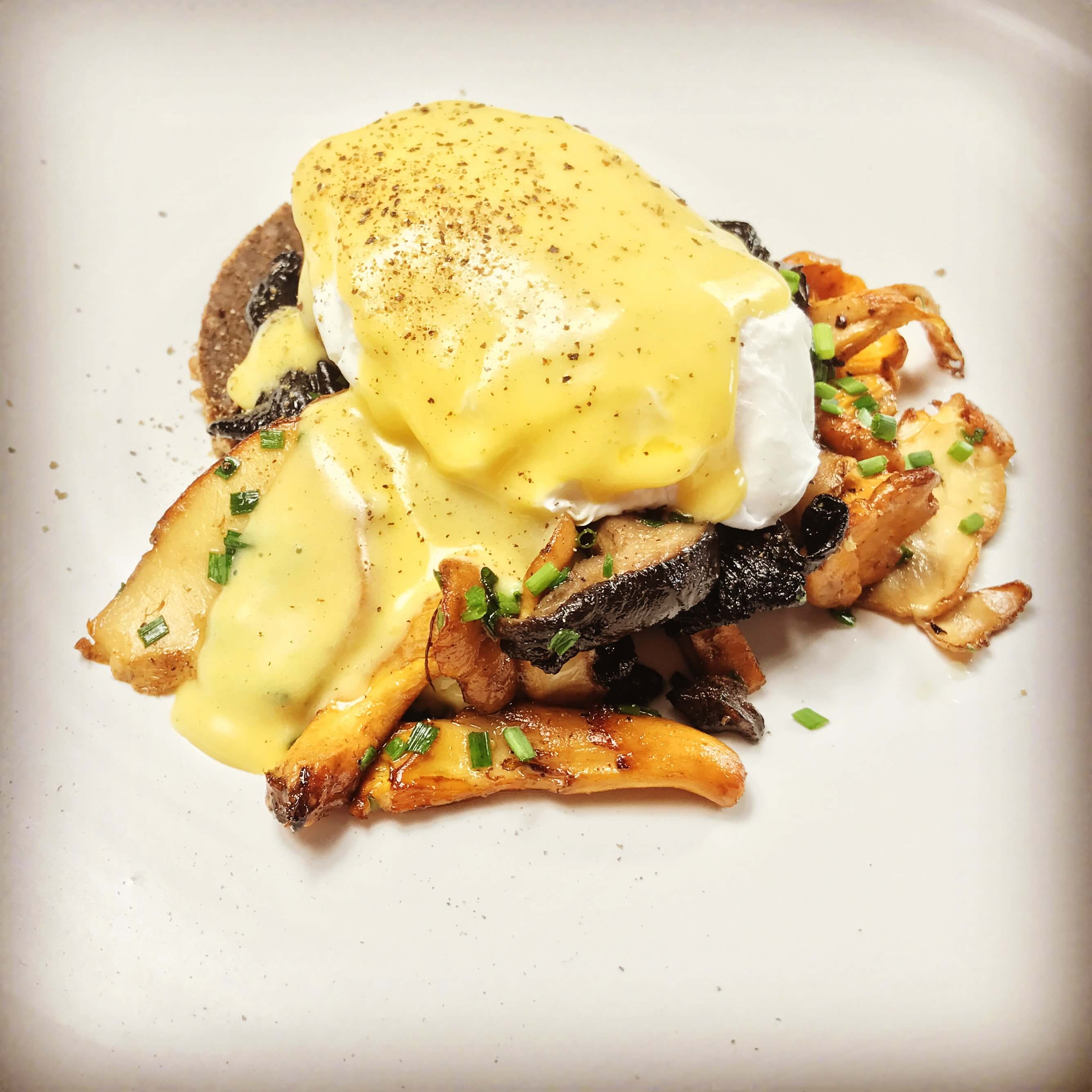 Dairy Free Hollandaise Sauce