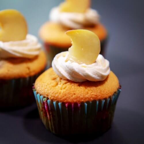 Peach cupcakes