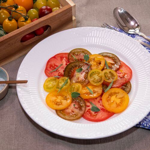 Simple tomato salad