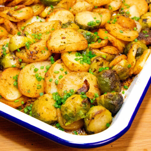 Turmeric potatoes & sprouts